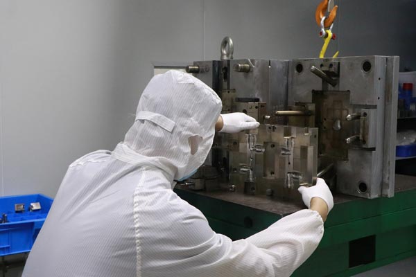 Why Is Biocompatibility Crucial for Medical Injection-Molded Parts?