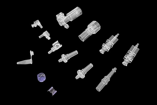The Importance of Temperature Control in the Injection Molding Process of Luer Connectors