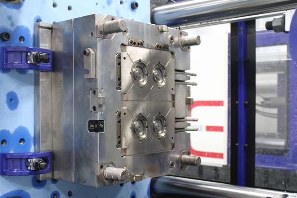 Medical Injection Molding: Working Principles, Key Points, and Advantages